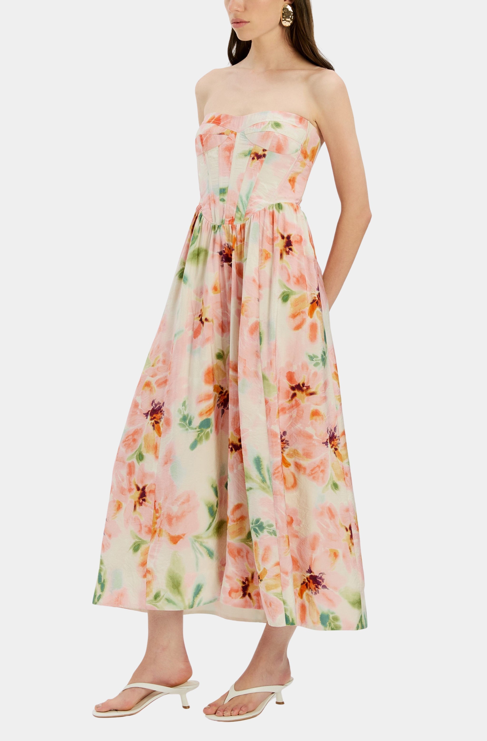 bardot lola corset midi dresses Dress Model is 59 and Size:M (15.5) 34/35 (1554) Taylor Swift Shines in CIDER