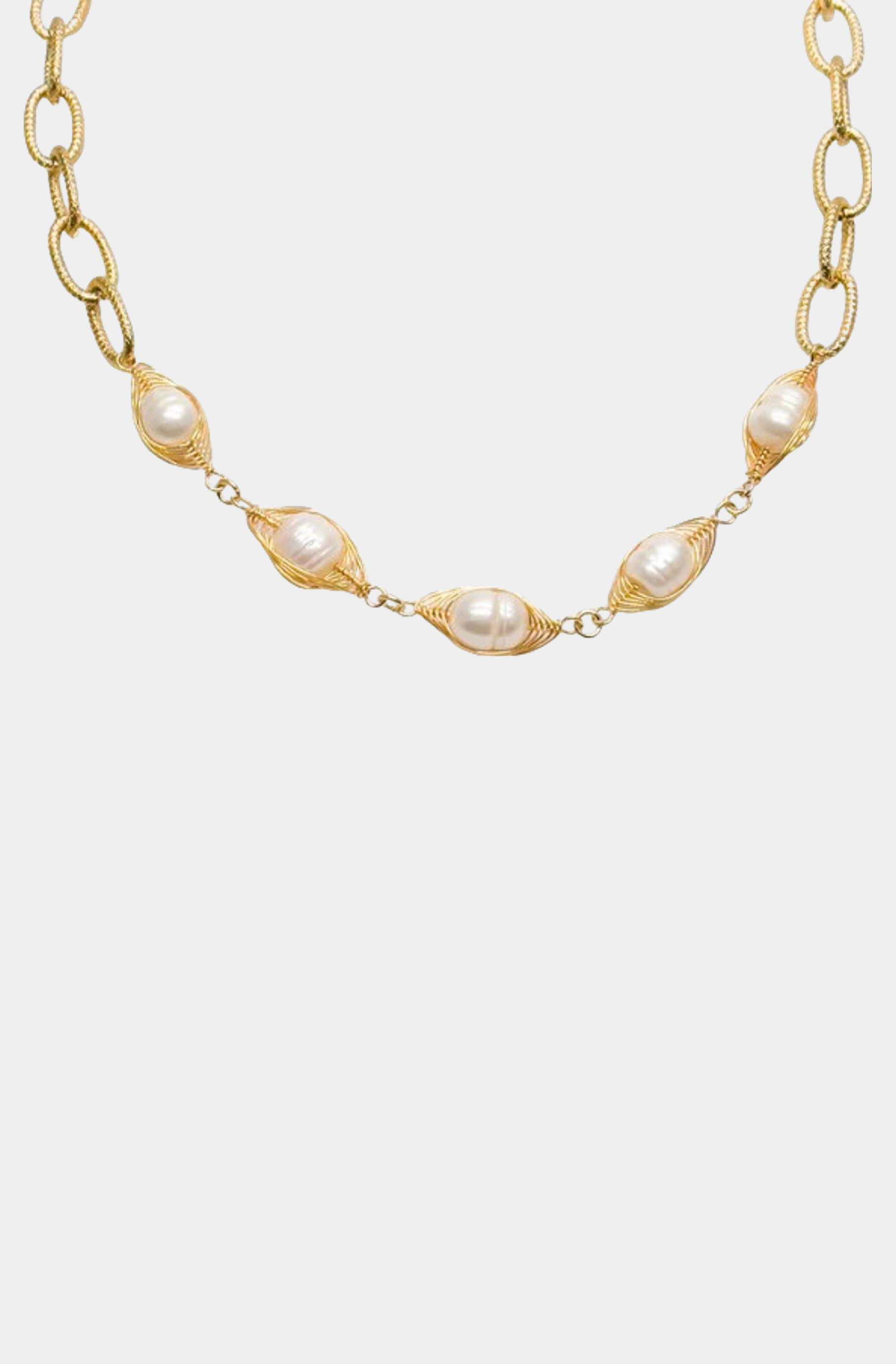 Classic Diva Spiral Pearl Necklace